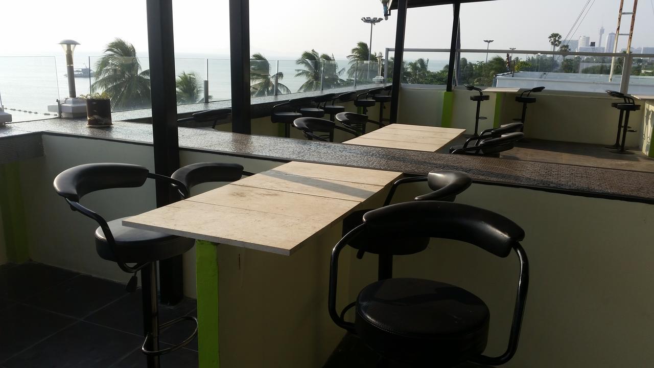 Barfly Pattaya Hotel Praia de Jomtien Exterior foto